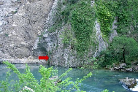 Le sorgomètre en hautes eau (Fontaine de Vaucluse déversante)